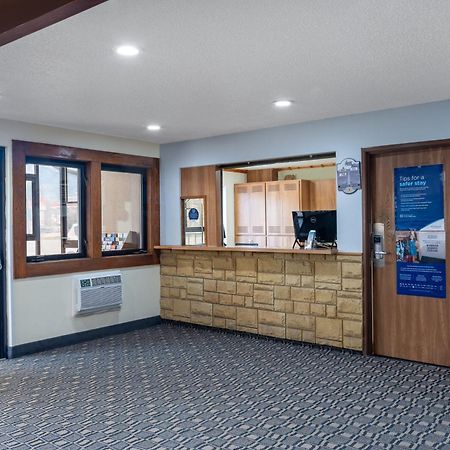 Super 8 By Wyndham Livingston Yellowstone Exterior photo